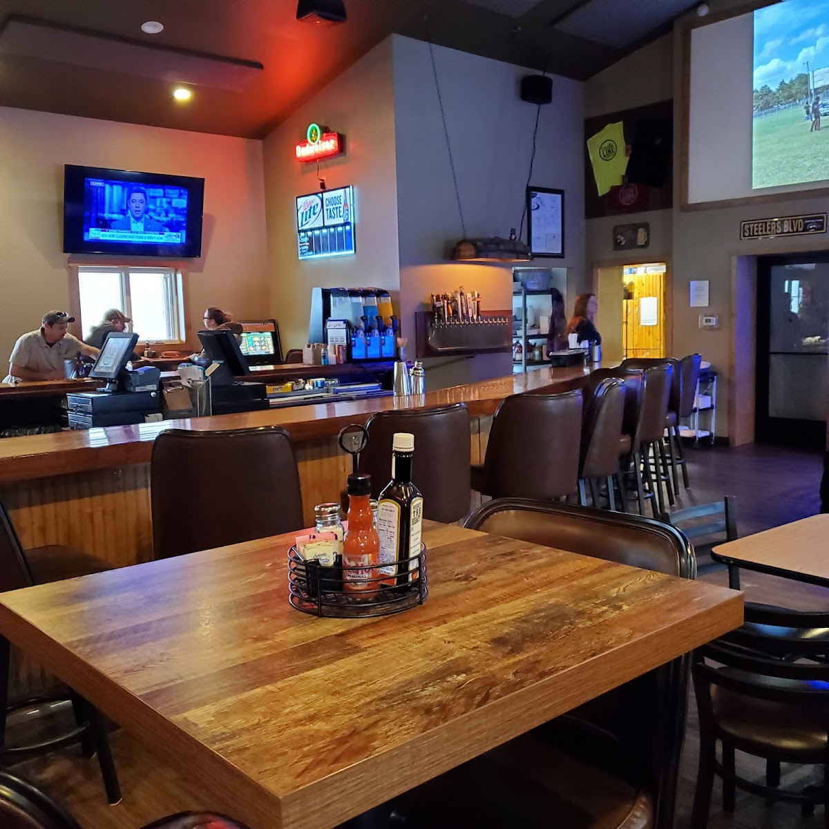 County Line Tavern